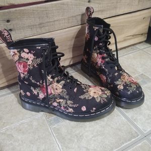 Floral doc martens size 6